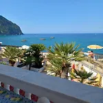 Casa Del Mare Apartment *